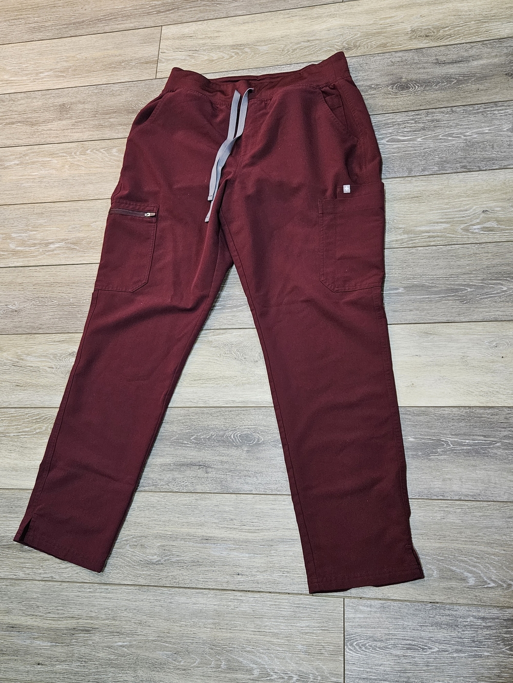 Figs Women's Maroon High Waisted Yola Straight Leg Scrub Pants Size Large